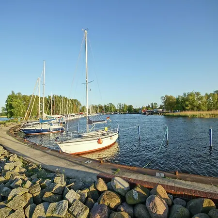 In Mit Eigenem Garten *