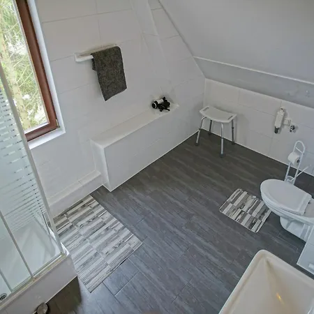 In Mit Eigenem Garten Σπίτι διακοπών Mönkebude