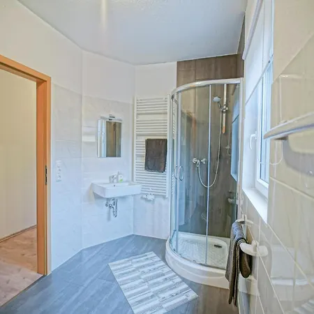 Σπίτι διακοπών In Mit Eigenem Garten Mönkebude