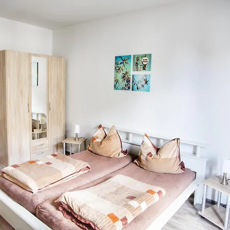 In Mit Eigenem Garten Σπίτι διακοπών Mönkebude