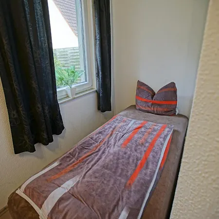 In Mit Eigenem Garten Mönkebude