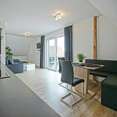 In Mit Eigenem Garten Σπίτι διακοπών Mönkebude